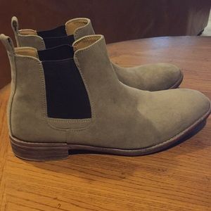 Robert Wayne Chelsea boots